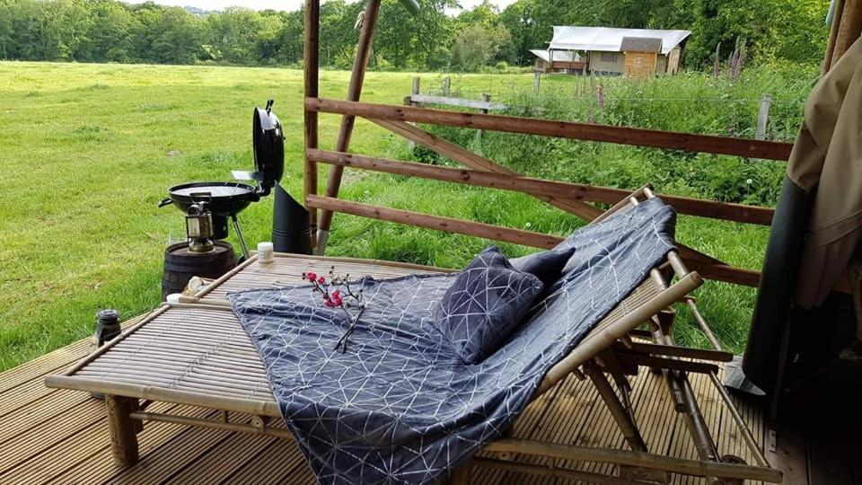 Glamping Des 2 Marguerites Hotel Bazoches-au-Houlme Exterior foto